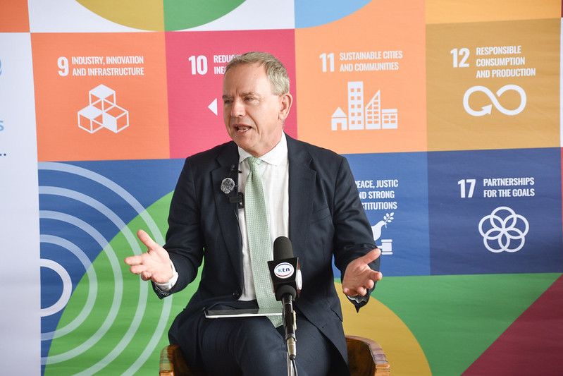 Outgoing UN Resident Coordinator in Kenya, Stephen Jackson, has praised the country’s development progress, rating Kenya 6 to 7 out of 10 for its performance in achieving the Sustainable Development Goals (SDGs)