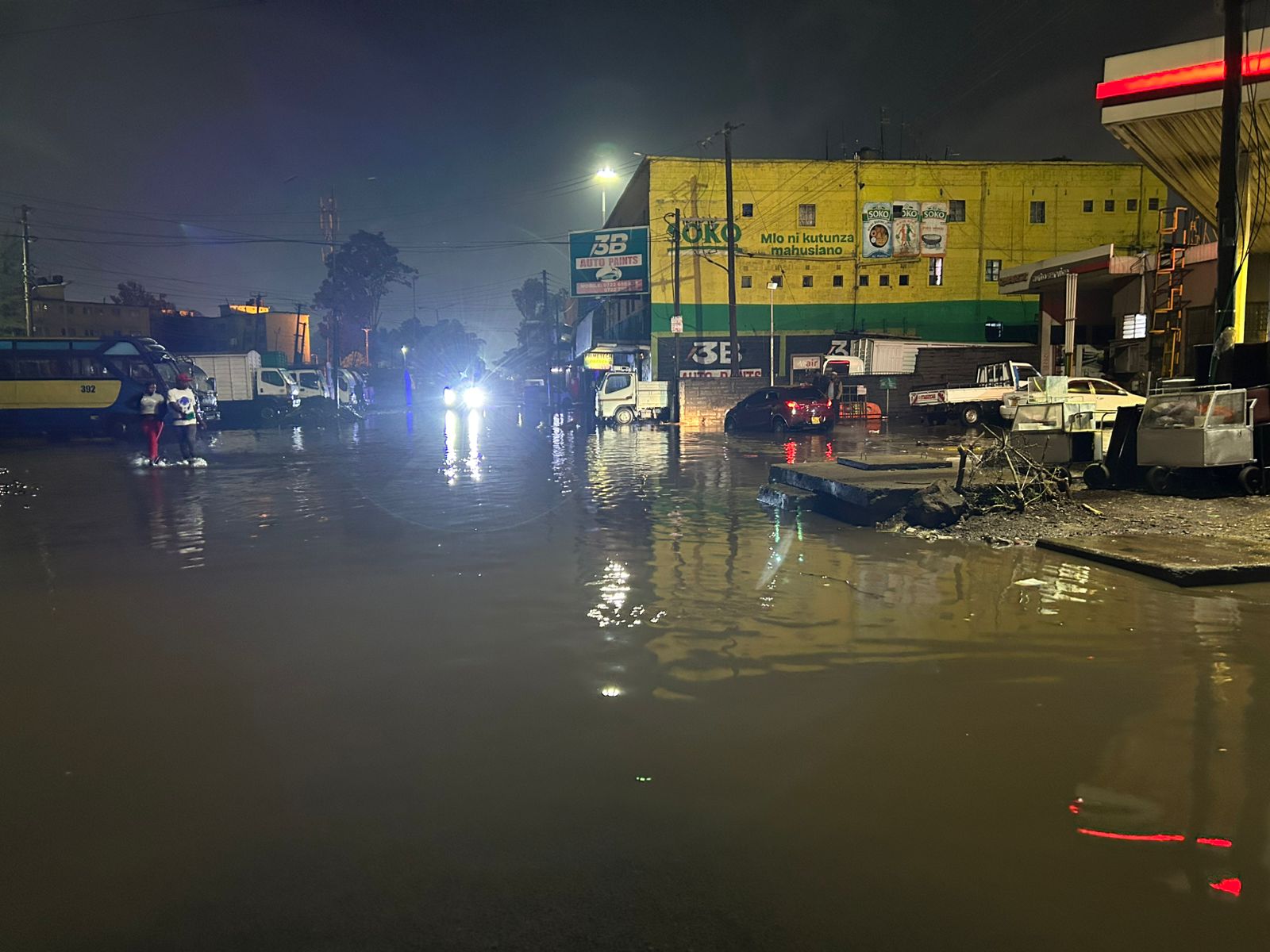 Saturday rains cause floods in major roads across Nairobi