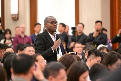 A journalist asks a question at a press conference of the fourth session of the 14th Chinese People's Political Consultative Conference (CPPCC) National Committee at the Great Hall of the People in Beijing, capital of China, March 3, 2026. The CPPCC National Committee, China's top political advisory body, held a press conference on Tuesday, one day before its annual session. (Xinhua/Chen Yehua)