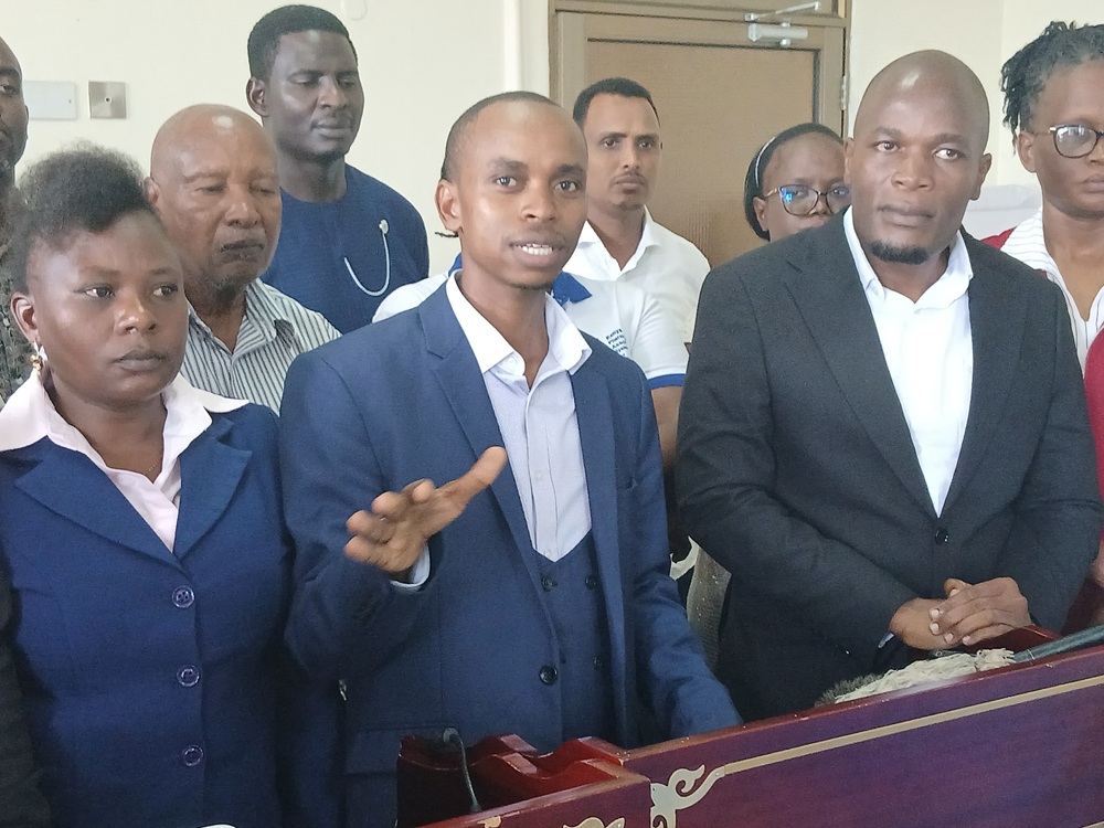 Pharmacists warn of growing number of illegal prescriptions by quacks