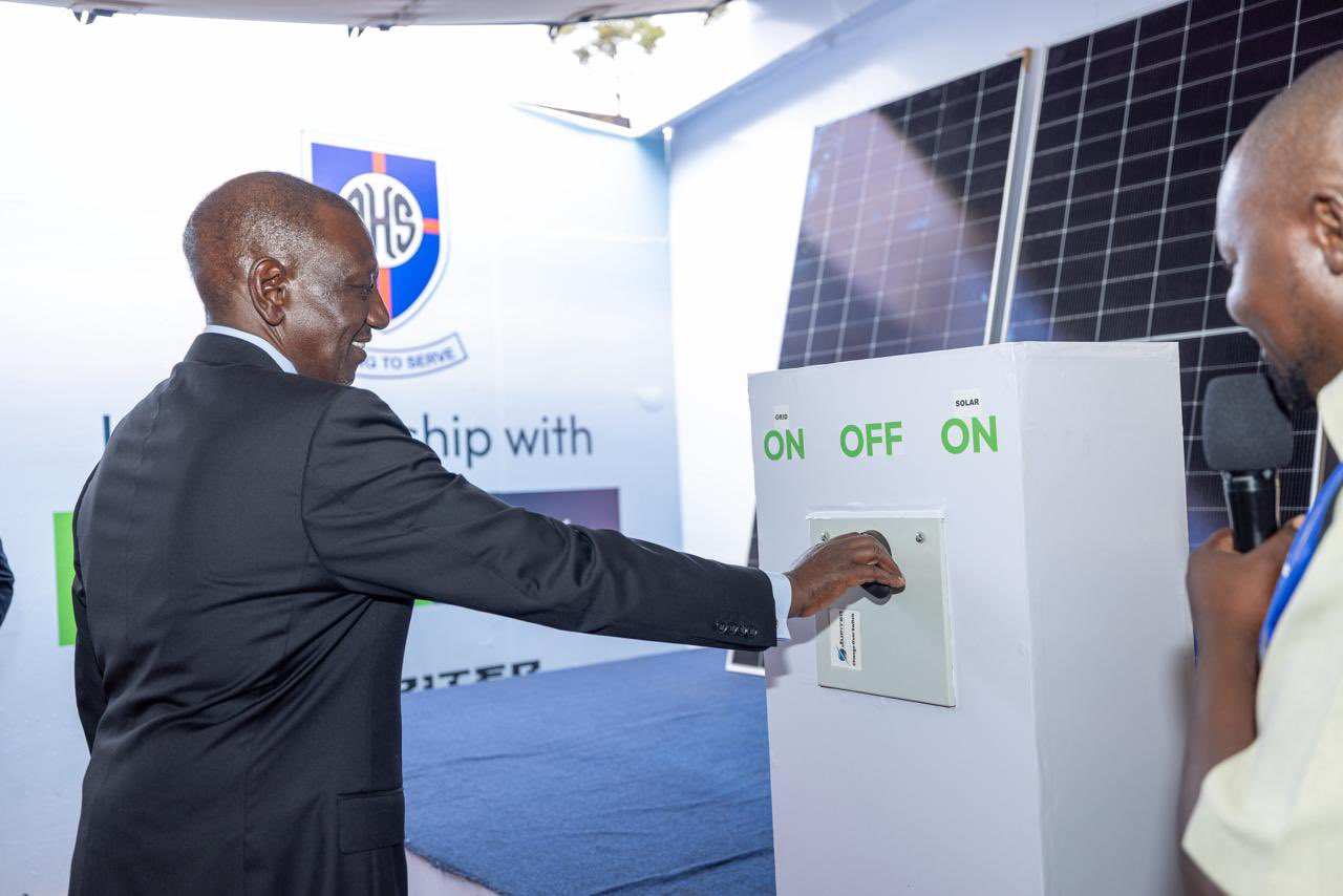 Ruto launches pilot solar programme to benefit 266 schools