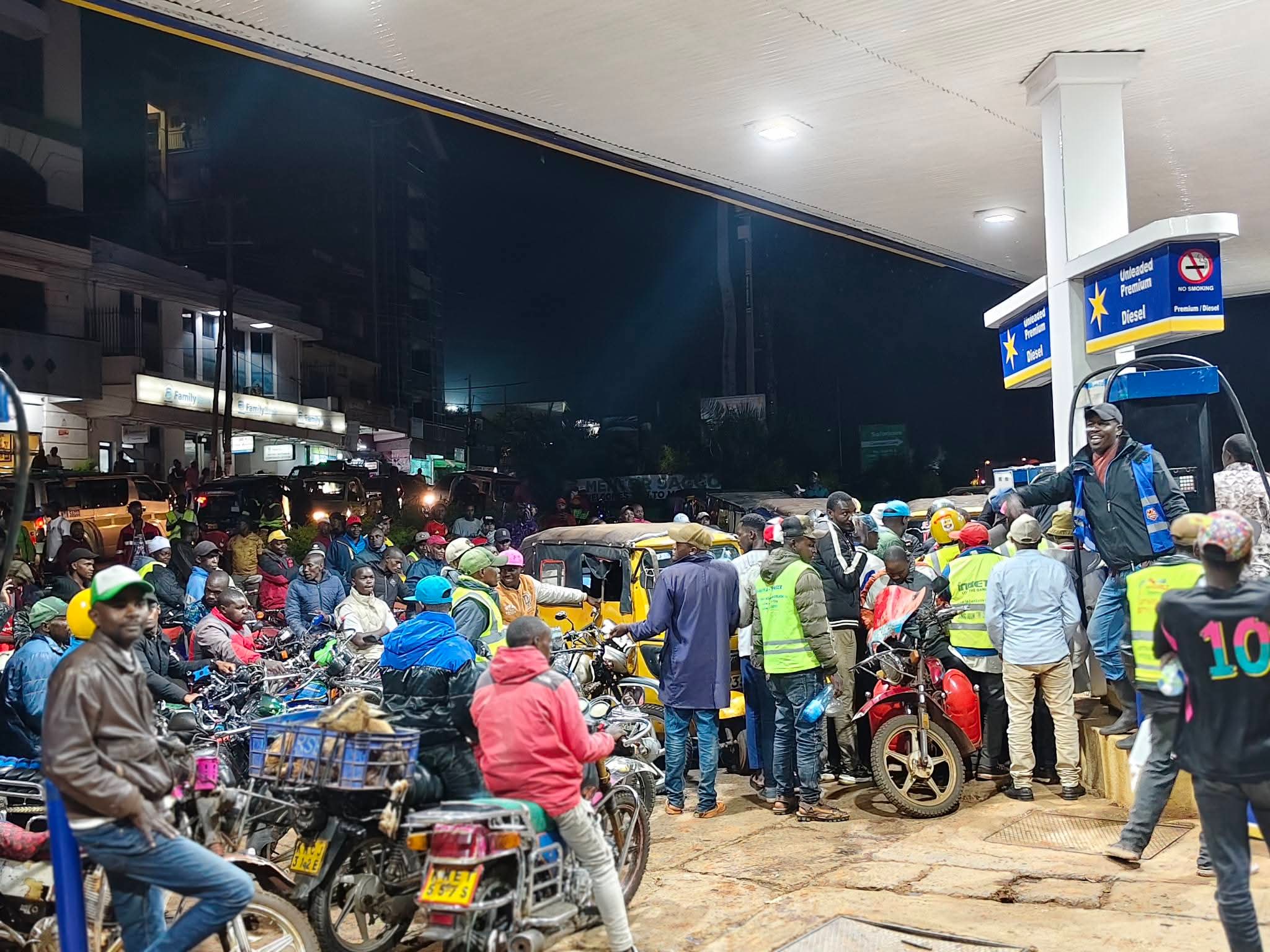Many stranded as more towns report fuel shortage