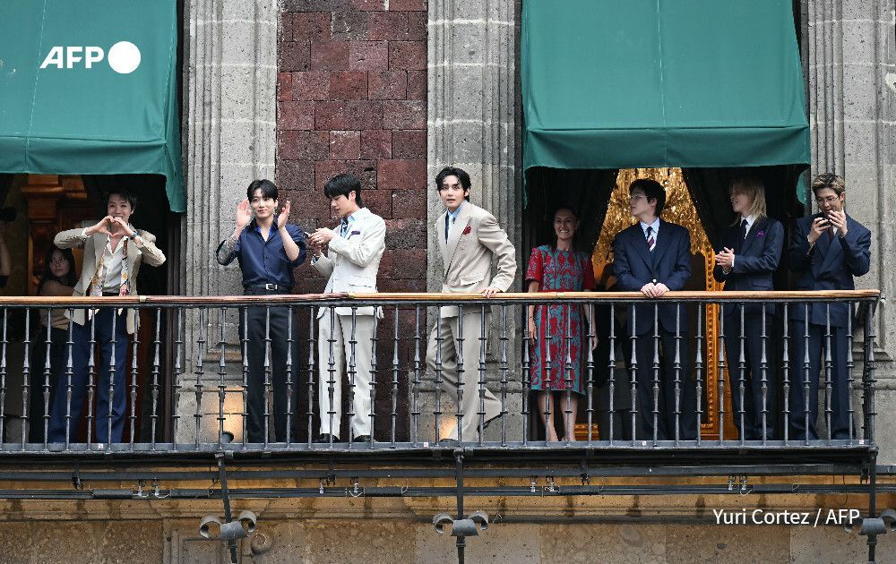 Korean band BTS draw 50,000 crowd in Mexico | KBC Digital