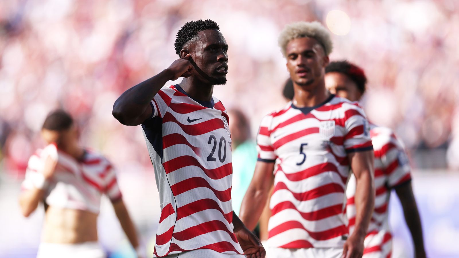 10-Men USA stun Bosnia to book last-16 slot
