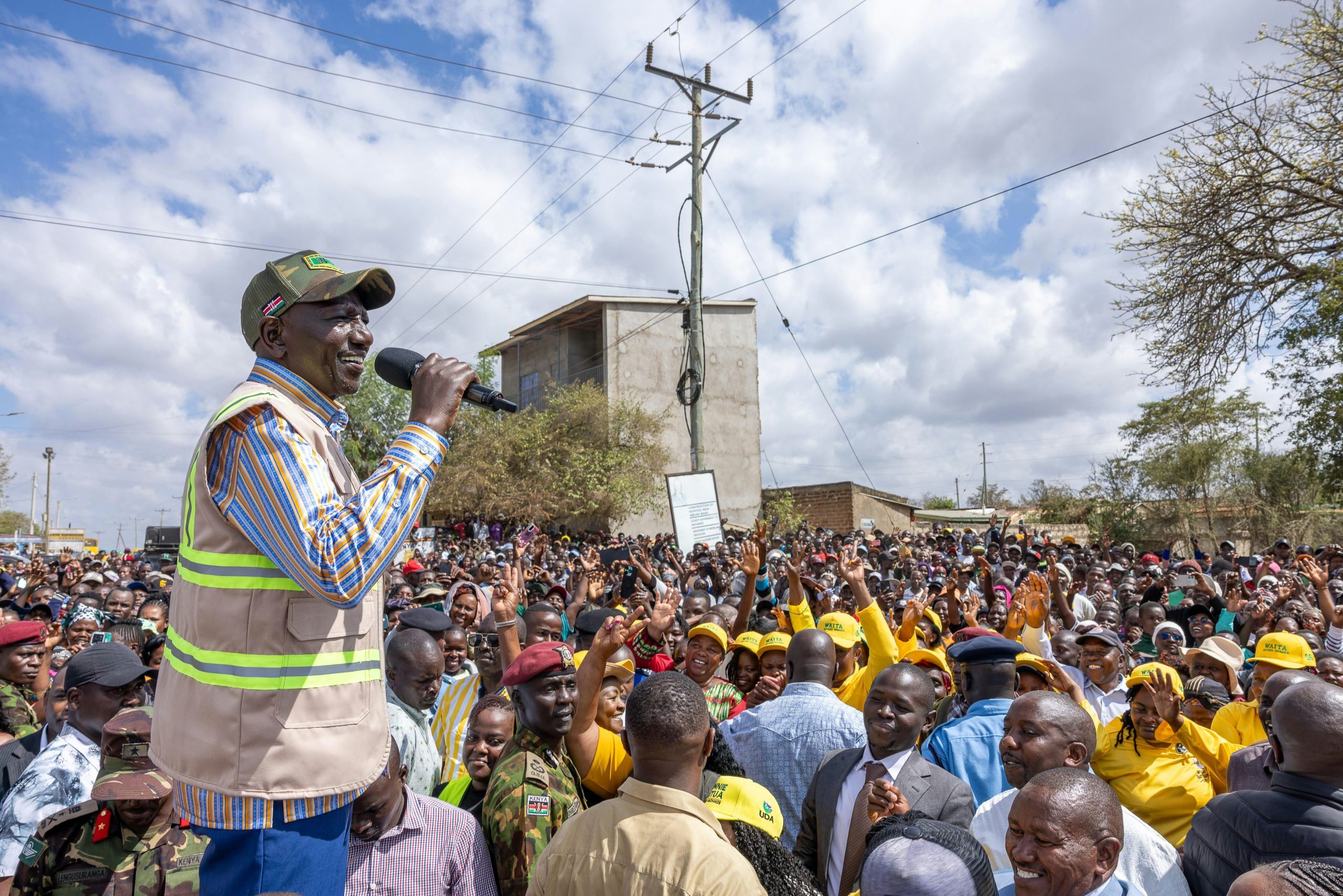 Ruto kicks off four-day ukambani development tour